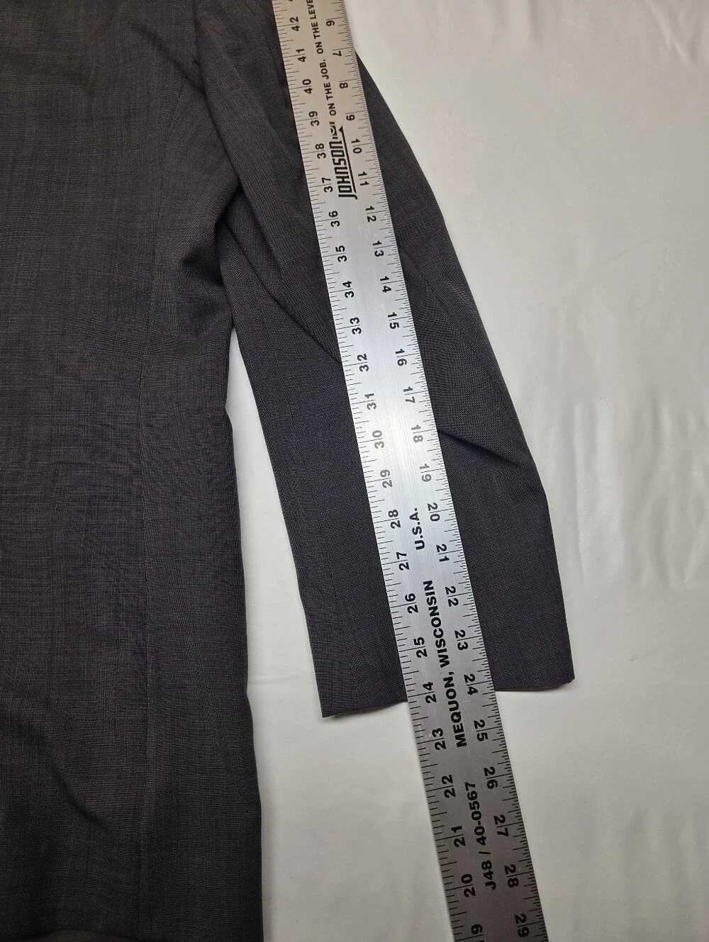 Jos. A. Bank 42R 36R Olive Green 2pc Suit 100% Wool Notch Lapel